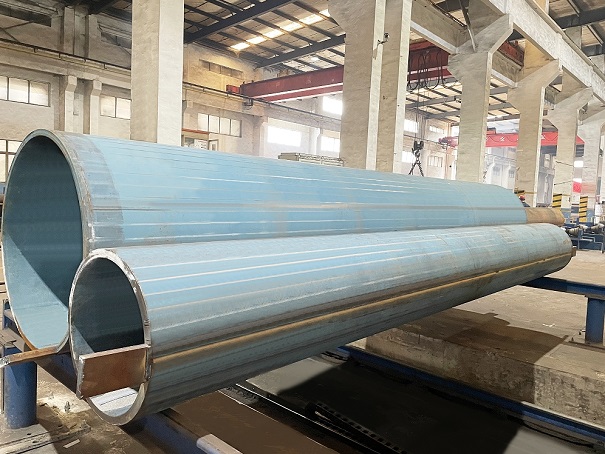 Long straight seam pipe